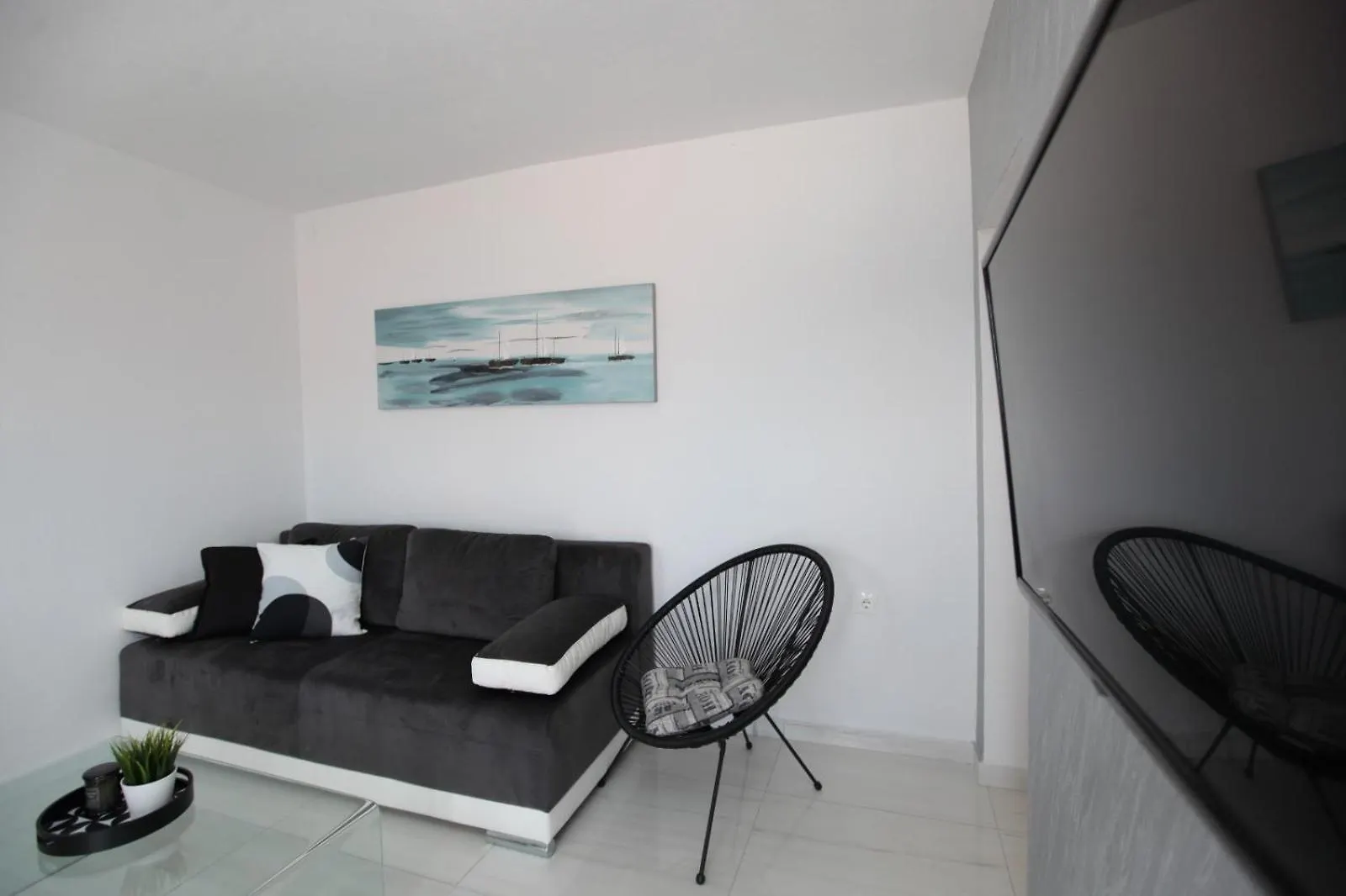 Apartment With Terrace And Sea View - Lucic Trogir